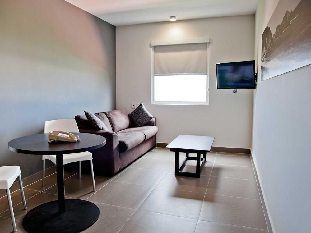City Express Junior By Marriott Ciudad Del Carmen Aeropuerto Exterior photo