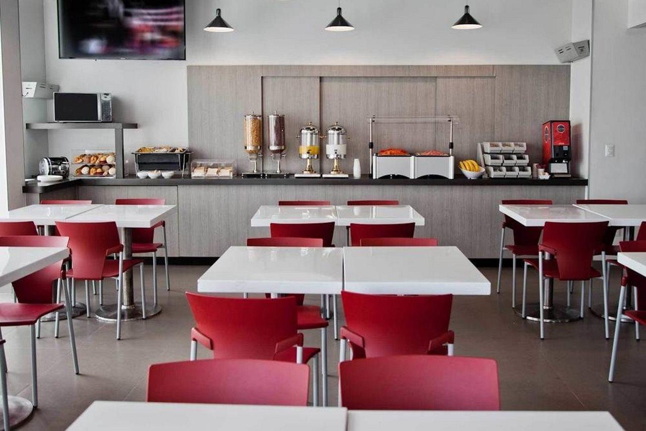 City Express Junior By Marriott Ciudad Del Carmen Aeropuerto Exterior photo